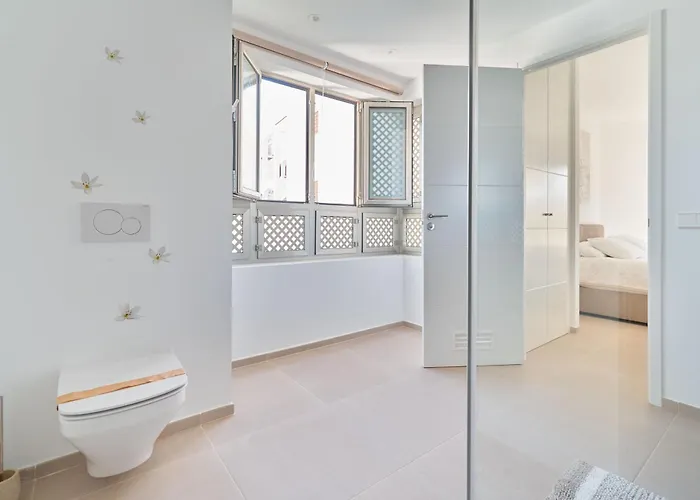 아파트 Exotic Garden Mar